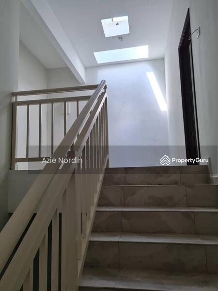 For Sale - NEW 3 Storey Terrace Taman Kota Syahbandar Melaka.