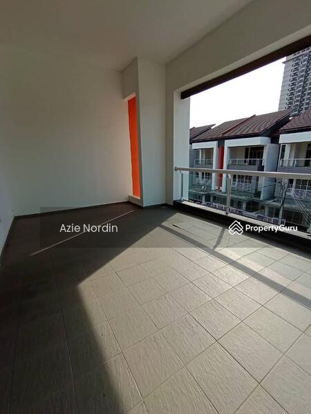 For Sale - NEW 3 Storey Terrace Taman Kota Syahbandar Melaka.