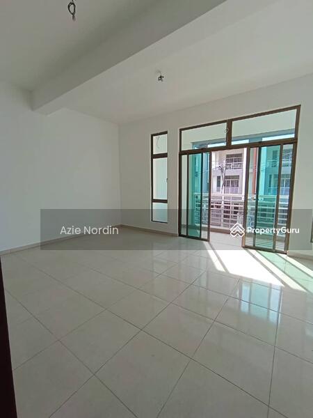 For Sale - NEW 3 Storey Terrace Taman Kota Syahbandar Melaka.