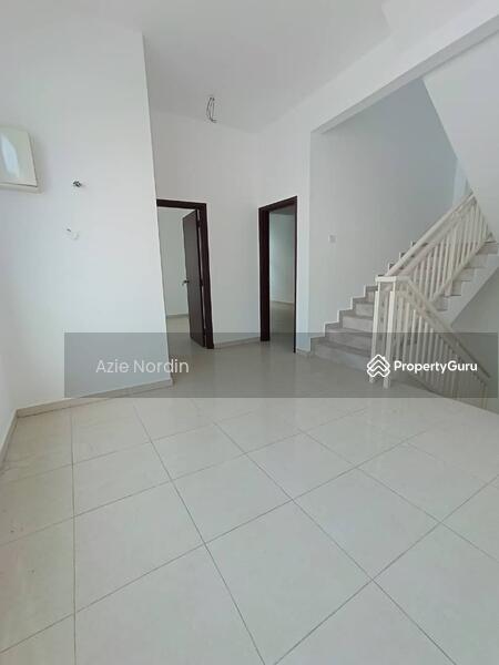 For Sale - NEW 3 Storey Terrace Taman Kota Syahbandar Melaka.