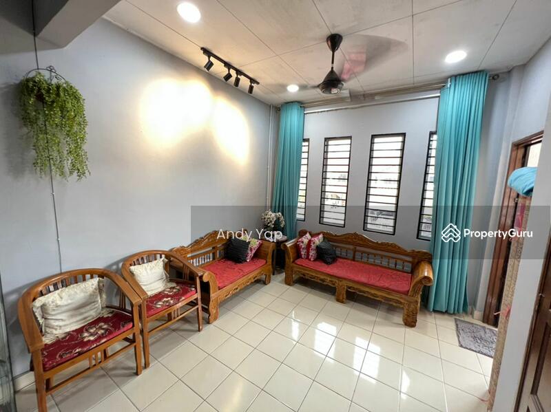 Rumah Bandar untuk Dijual di Bandar Country Homes (Rawang) - Andy Yap - PropertyGuru.com.my