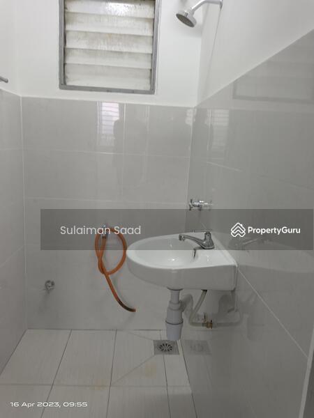 Apartment for Rent at Pantai Indah Fasa 2 - Sulaiman Saad - PropertyGuru.com.my