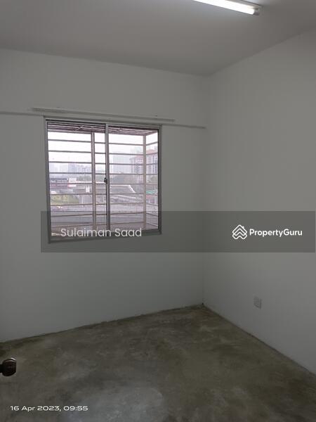 Apartment for Rent at Pantai Indah Fasa 2 - Sulaiman Saad - PropertyGuru.com.my