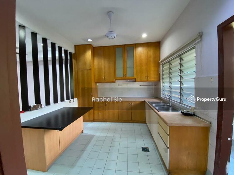 Bukit Rimau, Jalan Sungai Congkak, Jalan sungai congkak 32/48, Shah