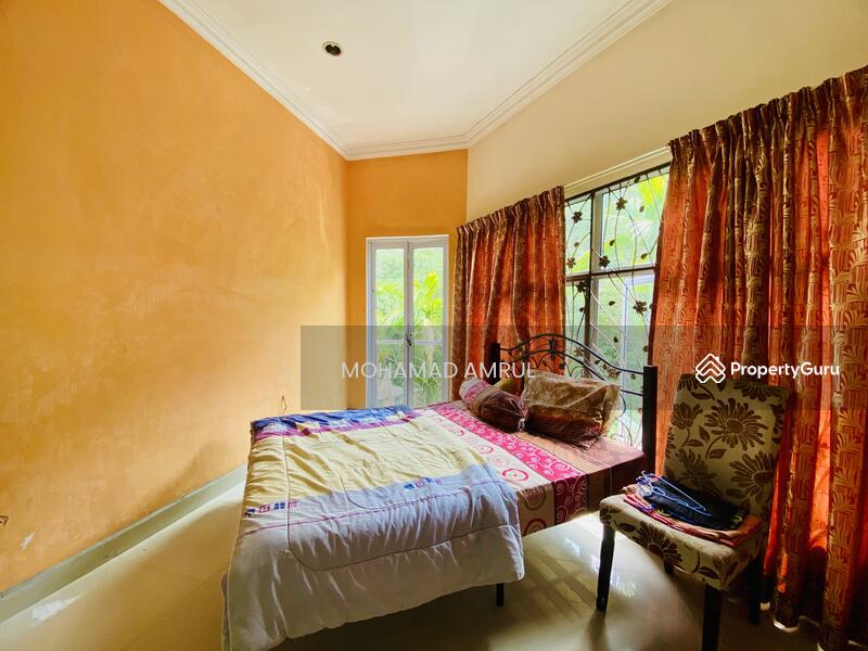 Untuk Dijual - Laman Oakleaf
