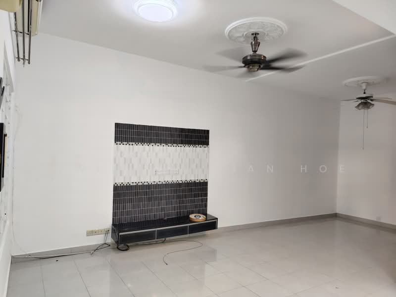Rumah Teres untuk Dijual di Bandar Puteri Klang (Klang) - Edwin Tan Tian Hoe - Living Room - PropertyGuru.com.my