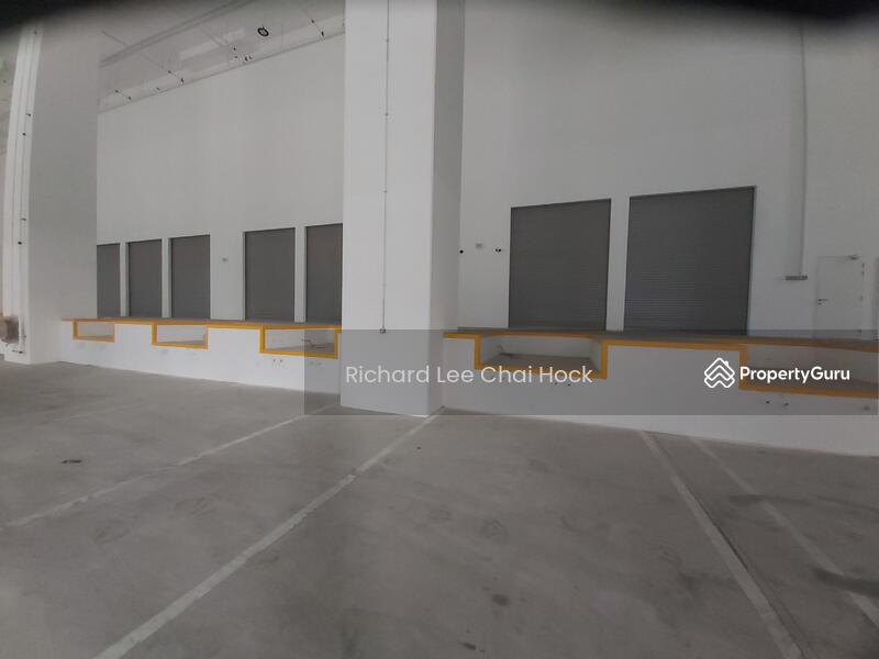 For Rent - 30,000 to 400,000 ft2 Warehouse/factory/ 30,000 至 400,000 平方尺仓库/工厂巴生,莎阿南