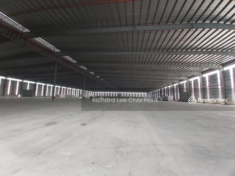 For Rent - 30,000 to 400,000 ft2 Warehouse/factory/ 30,000 至 400,000 平方尺仓库/工厂巴生,莎阿南