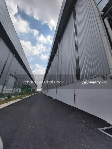 For Rent - 30,000 to 400,000 ft2 Warehouse/factory/ 30,000 至 400,000 平方尺仓库/工厂巴生,莎阿南
