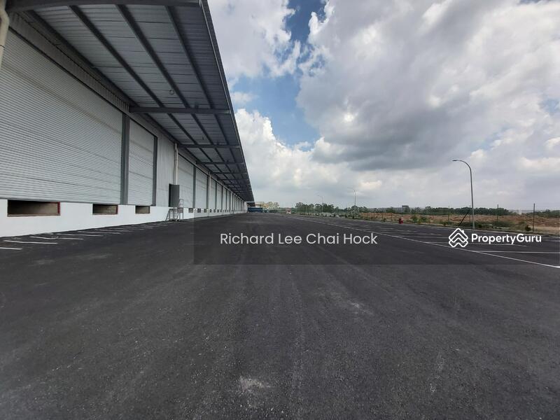 For Rent - 30,000 to 400,000 ft2 Warehouse/factory/ 30,000 至 400,000 平方尺仓库/工厂巴生,莎阿南