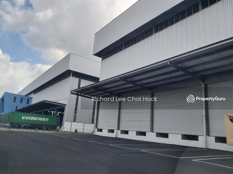 For Rent - 30,000 to 400,000 ft2 Warehouse/factory/ 30,000 至 400,000 平方尺仓库/工厂巴生,莎阿南