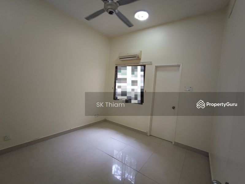 2 Storey Terrace Lakeside Kota Kemuning, Jalan Anggerik Vanilla, Kota