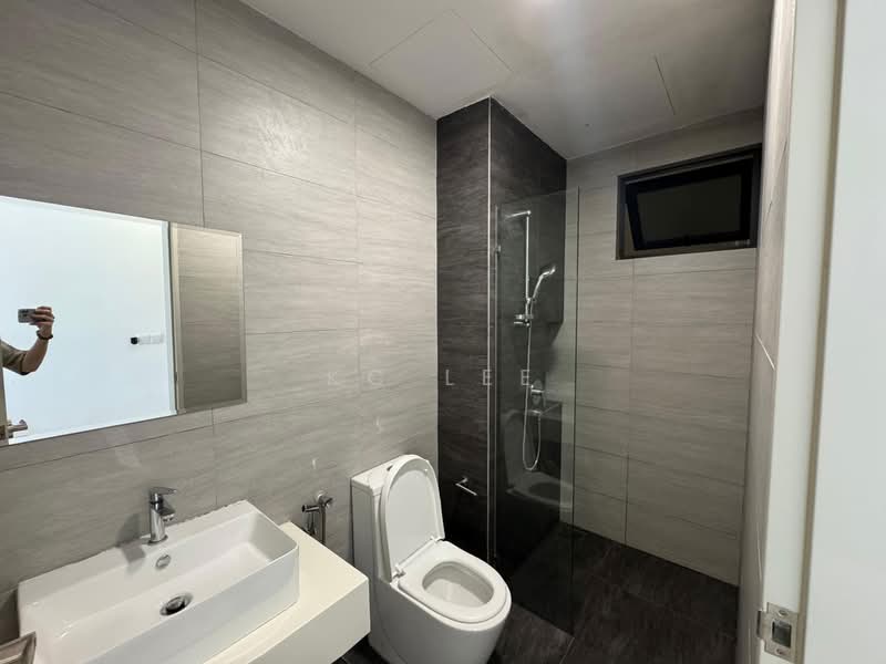 Servis Apartment untuk Disewa di Arte Mont Kiara - KC Lee - Bathroom - PropertyGuru.com.my