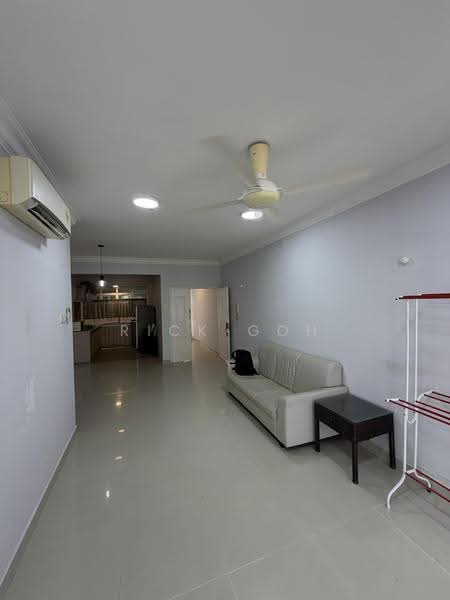 Kondominium untuk Disewa di Gurney Park Condominium - Rick Goh - Living Room - PropertyGuru.com.my