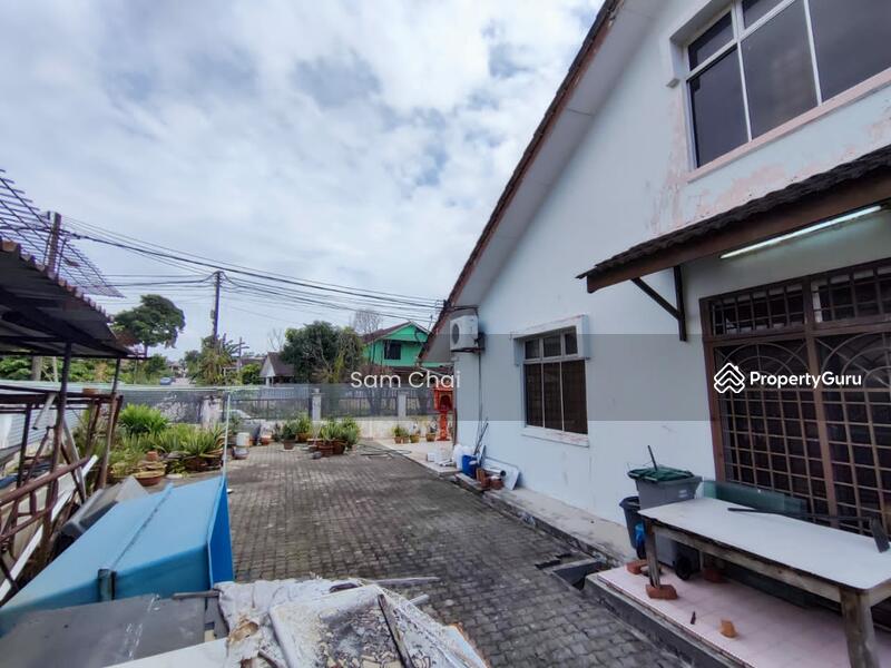 Taman megah ria 1. 5 storey semi detached house, Jalan Apiapi 1x
