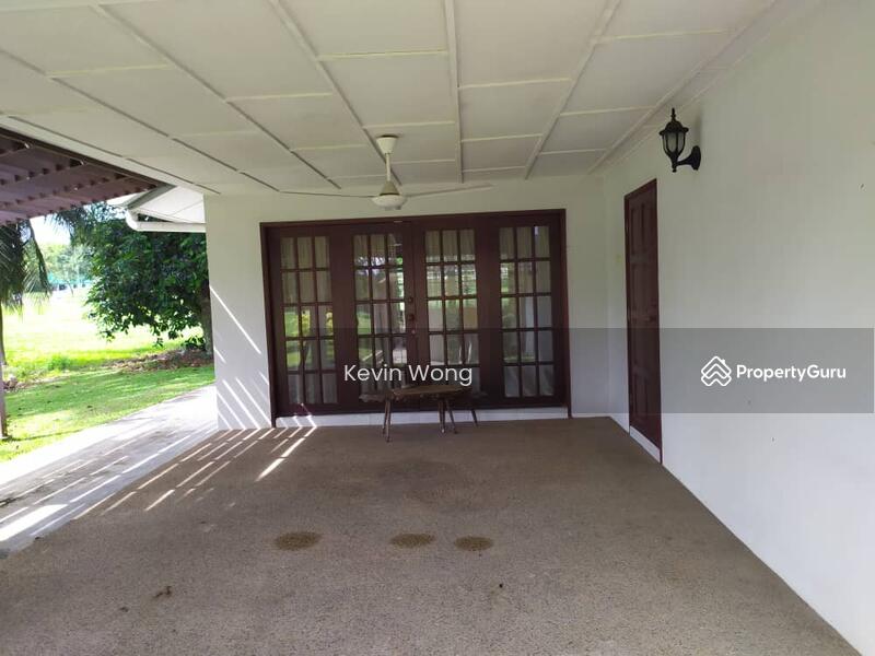 Staffield Country Resort, Mantin, Mantin, Negeri Sembilan, 5 Bedrooms