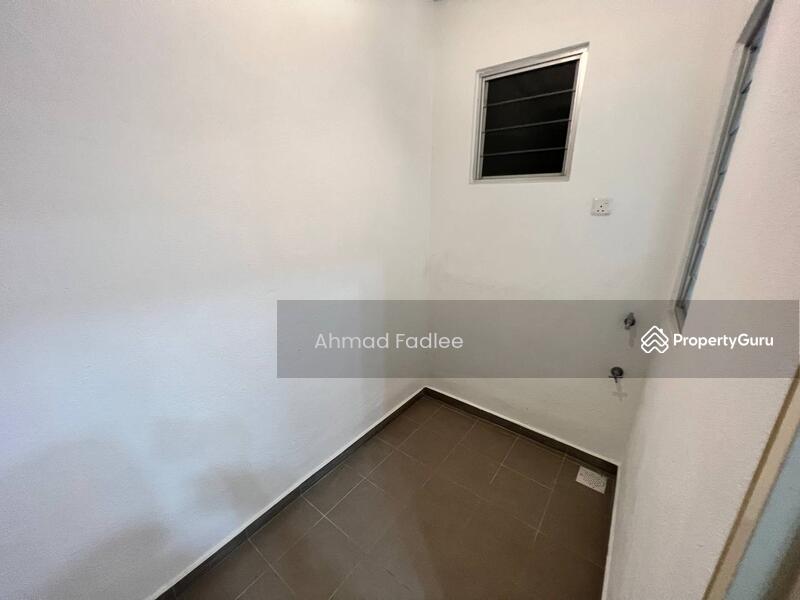 Condominium for Sale at Lakefront Homes - Ahmad Fadlee - PropertyGuru.com.my