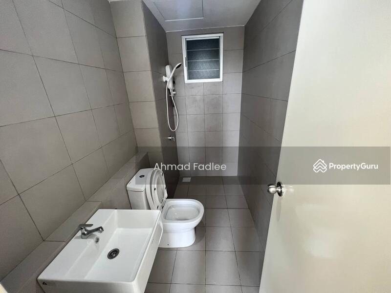 Condominium for Sale at Lakefront Homes - Ahmad Fadlee - PropertyGuru.com.my