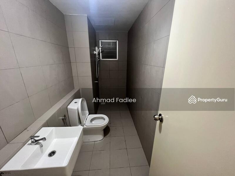 Condominium for Sale at Lakefront Homes - Ahmad Fadlee - PropertyGuru.com.my