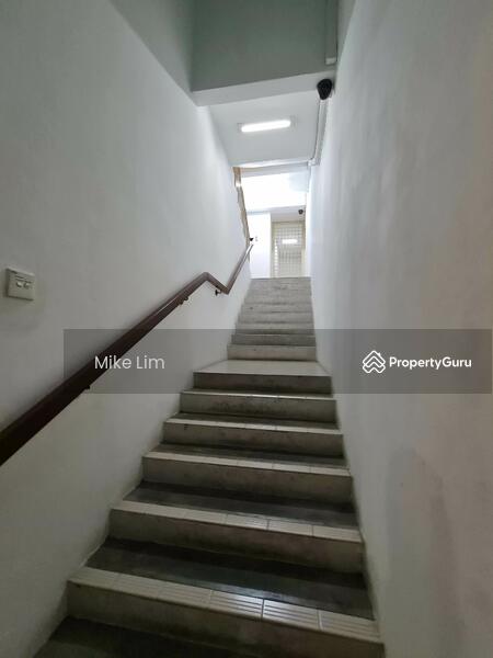 Untuk Dijual - Menara Uncang Emas