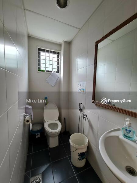 Untuk Dijual - Menara Uncang Emas