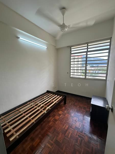 Pangsapuri untuk Disewa di Taman Lone Pine (Medium Low Cost) - Chris Teoh - Bedroom - PropertyGuru.com.my