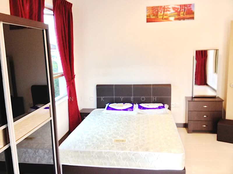 Kondominium untuk Dijual di Ritze Perdana 1 - Nick Yeoh - Bedroom - PropertyGuru.com.my