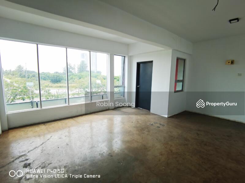 For Sale - 3 Storey Shop Lot at Klebang Utama