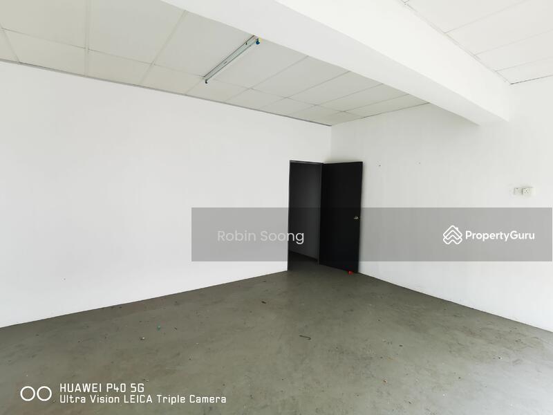 For Sale - 3 Storey Shop Lot at Klebang Utama