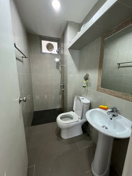 Kondominium untuk Dijual di The Peak Residences - Chris Teoh - Bathroom - PropertyGuru.com.my