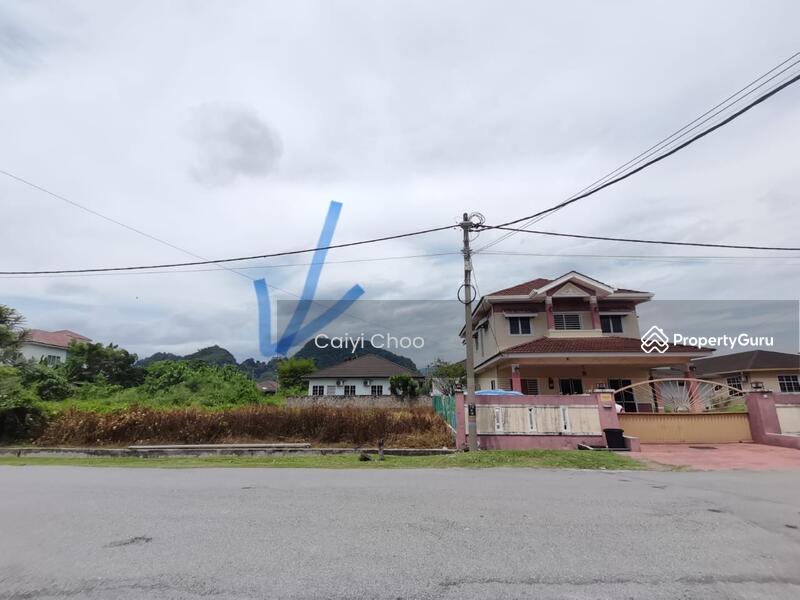 For Sale - Bercham bungalow RPT land