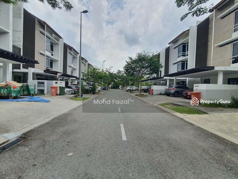 2.5 Storey Hyperlink House Duta Villa Presint 14 Putrajaya untuk dijual