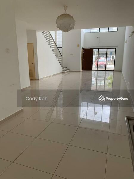 3-storey Terraced House for Sale in Lake Fields (Sungai Besi) - Cady Koh - PropertyGuru.com.my
