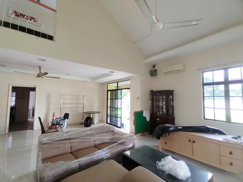 Rumah Banglo untuk Dijual di Batu 9 (Cheras) - Candice Tan - Living Room - PropertyGuru.com.my