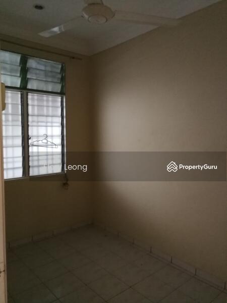 Rumah Teres 2-Tingkat untuk Dijual di Taman Lestari Putra (Seri Kembangan) - Flory Leong - PropertyGuru.com.my
