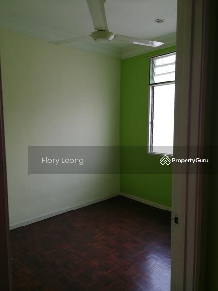 Rumah Teres 2-Tingkat untuk Dijual di Taman Lestari Putra (Seri Kembangan) - Flory Leong - PropertyGuru.com.my
