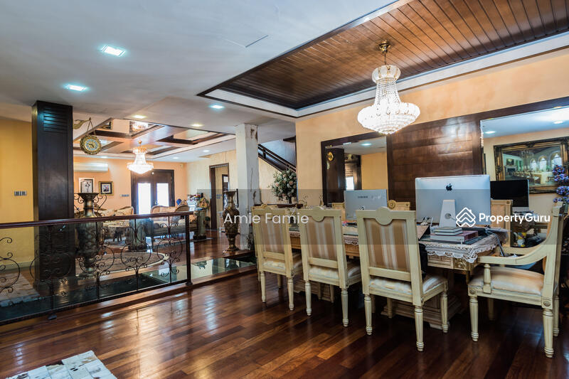 Bungalow for Sale in Seksyen U1 (Glenmarie) - Amie Famie - PropertyGuru.com.my