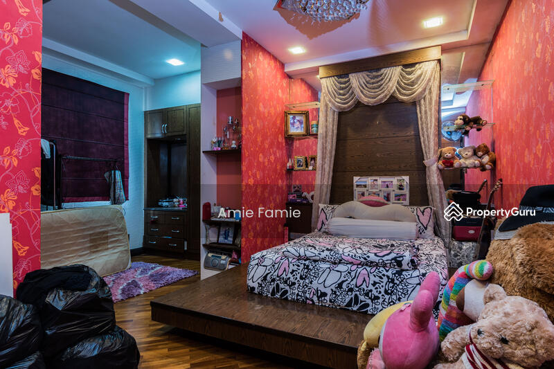 Bungalow for Sale in Seksyen U1 (Glenmarie) - Amie Famie - PropertyGuru.com.my