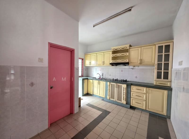 2-storey Terraced House for Sale in Taman Kajang Mewah (Kajang) - Amie Famie - Kitchen - PropertyGuru.com.my