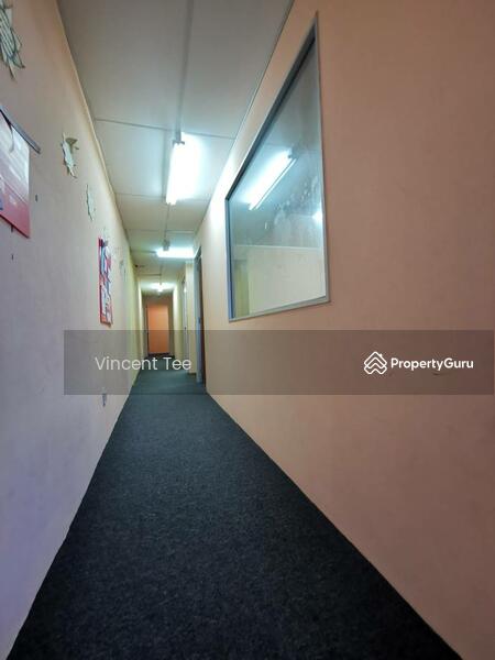 Shop Office with Partition Room Subang Bestari U5 Shah Alam untuk Untuk Disewa - RM 1,800 /bulan, Mac 2026 - PropertyGuru.com.my