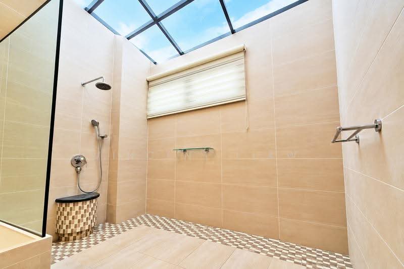 Rumah Berkembar untuk Dijual di Tropicana (Petaling Jaya) - Vincent Liaw - Bathroom - PropertyGuru.com.my