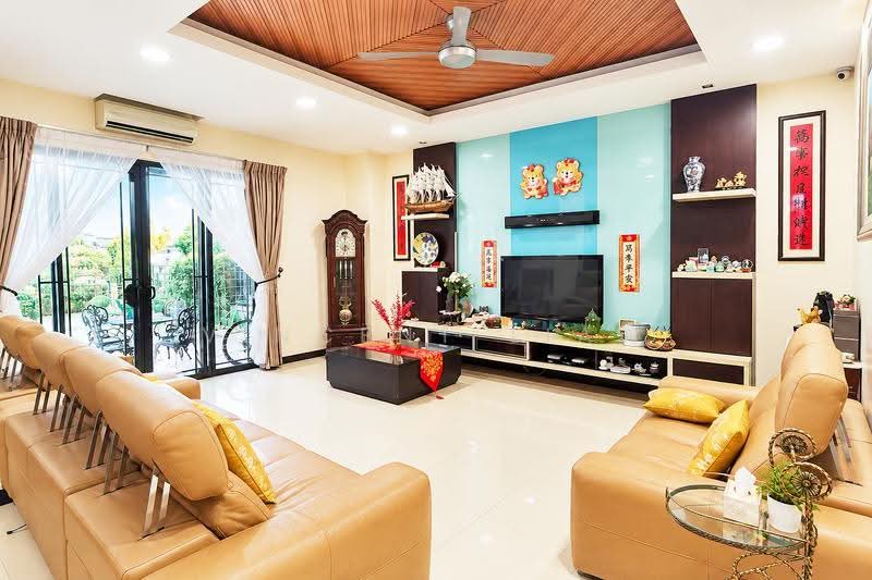 Rumah Berkembar untuk Dijual di Tropicana (Petaling Jaya) - Vincent Liaw - Living Room - PropertyGuru.com.my