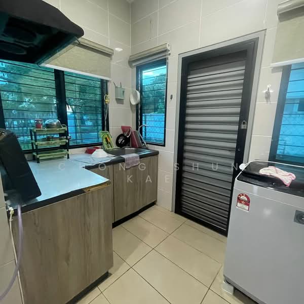 Rumah Teres 2 Tingkat untuk Disewa di Sepang (Selangor) - Chong Shun Kae - Kitchen - PropertyGuru.com.my