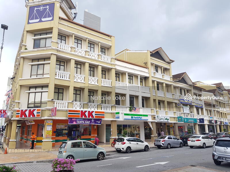 For Rent - Ground Floor Shop Presint 15, Facing Main Road, High Traffic