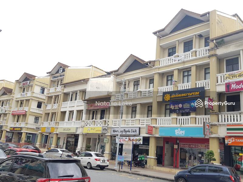 For Rent - Ground Floor Shop Presint 15, Facing Main Road, High Traffic