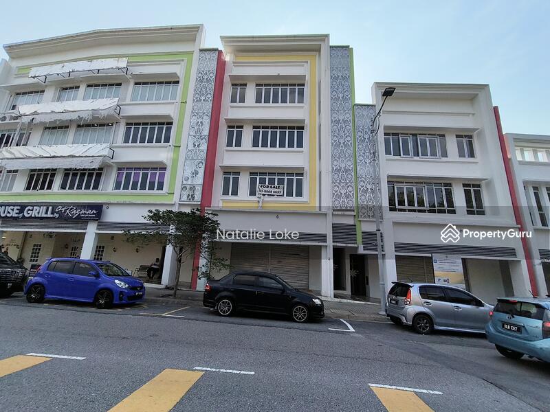 For Rent - Ground Floor Shop Presint 15, Facing Main Road, High Traffic