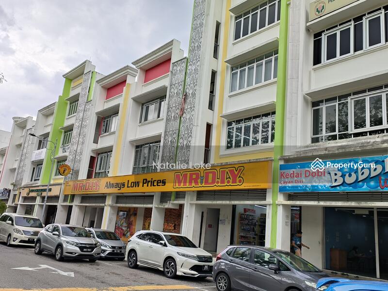 For Rent - Ground Floor Shop Presint 15, Facing Main Road, High Traffic