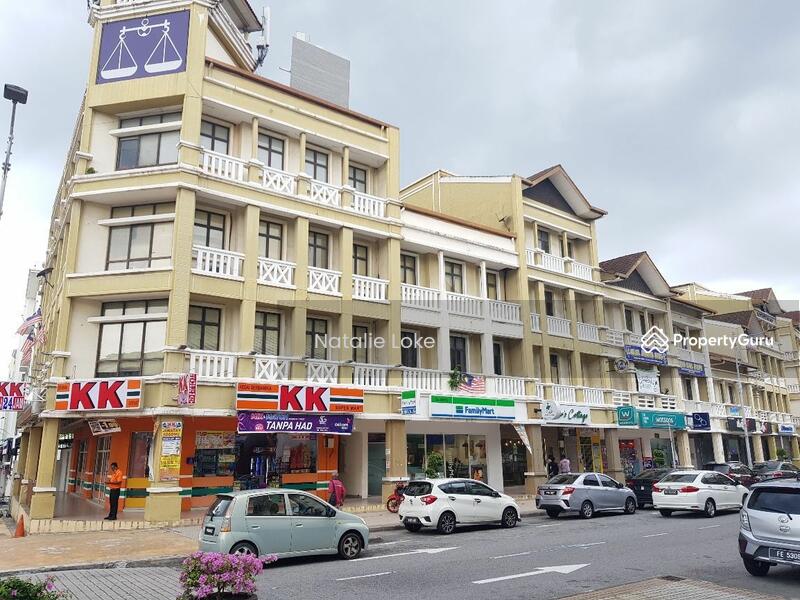 For Rent - Ground Floor Shop Presint 15, Facing Main Road, High Traffic