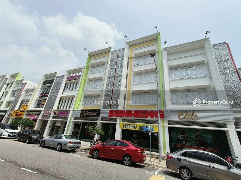 For Rent - Ground Floor Shop Presint 15, Facing Main Road, High Traffic