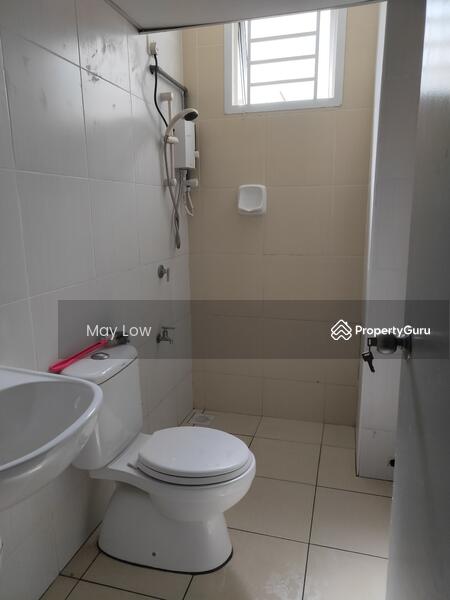 Gelang Patah  Apartment Fully furnished 3 bedroom 2 bathroom 010-664 1626 
